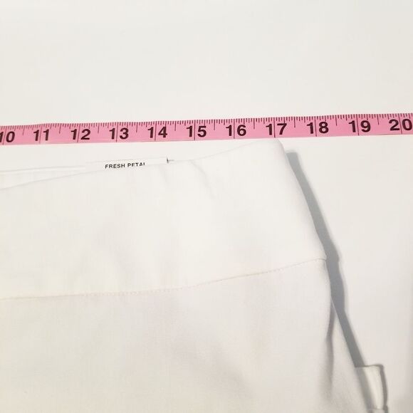 Alfani White Slim Leg‎ Tummy Control Pants Size 14 - Picture 10 of 14